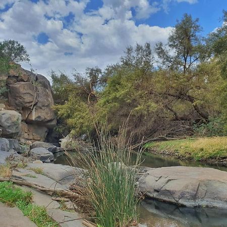 Graaff-Reinet Vrede Fountain House Farm Stay מראה חיצוני תמונה